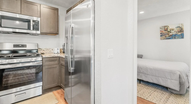 Snow Ridge Condo - Modern Aesthetics Meet Mountain Charm Cabin With Central Heating! Hot Tub! 2 Bedroom Condo, Réserver Hôtel Big Bear Lake 