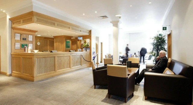 Holiday Inn Leeds-Wakefield M1 Jct40 by IHG, Забронировать Отель Бизнес-отели Англии, 4* 5*