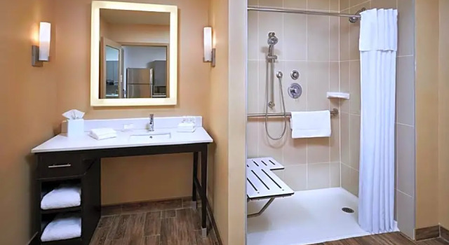 Двухместный номер Standard Homewood Suites By Hilton North Bay