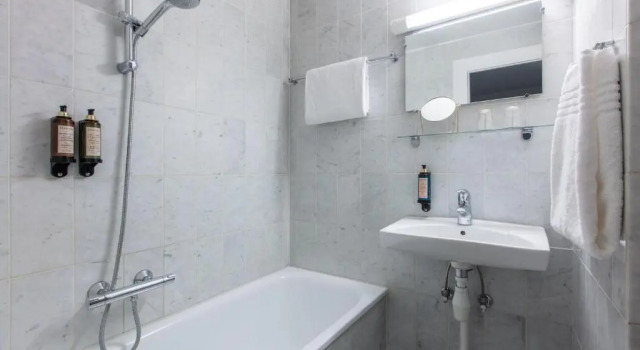 Номер Standard Hotel Astoria, Best Western Signature Collection