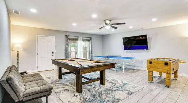 Коттедж Home w/ Game Room & Pool: Wichita Falls Retreat