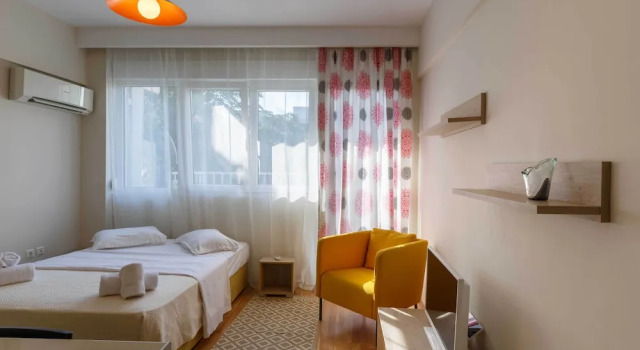 Студия с балконом Evel's Home Suites