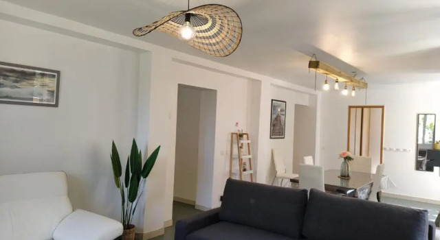 Maison Christy, spacieux, calme avec jardin, Prenota Appartamento Hotel a Aquitania con parcheggio, Parcheggio