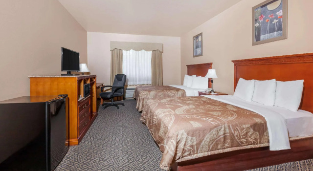 Четырёхместный номер Standard Days Inn McAlester