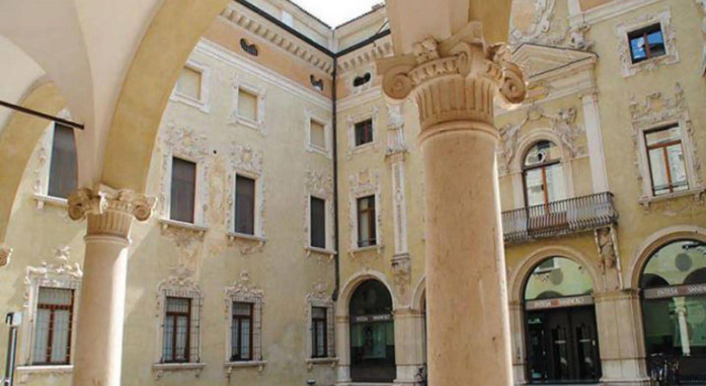Casa Museo Palazzo Valenti Gonzaga, Rezervați Hotel Mantova 