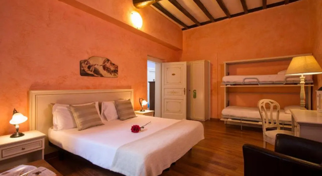 Четырёхместный номер Superior Navona Tower Relais
