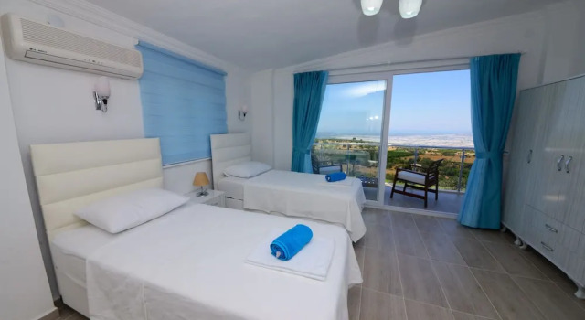 KAL4800 Villa Utku 3 Bedrooms, Забронировать Вилла Отели провинции Антальи с парковкой, Парковка