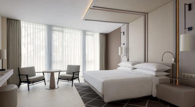 Двухместный номер Deluxe с балконом и с видом на бассейн Rabat Marriott Hotel