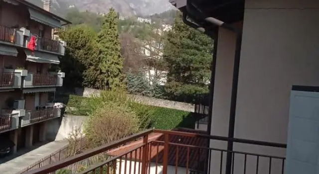 Casa Stefania 3, Prenota Hotel Hotel a Como con parcheggio, Parcheggio
