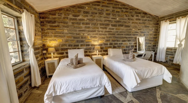 Шале Neuras Wine and Wildlife Estate