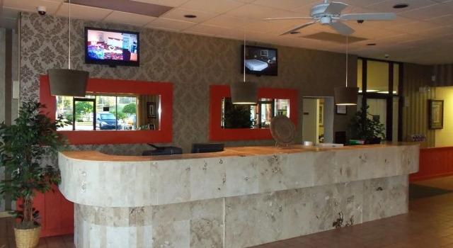 Claremont Hotel Kissimmee, Varaa Hotelli Lake Buena Vista 