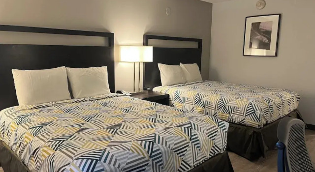 Четырёхместный номер Deluxe Motel 6 Sherman, TX