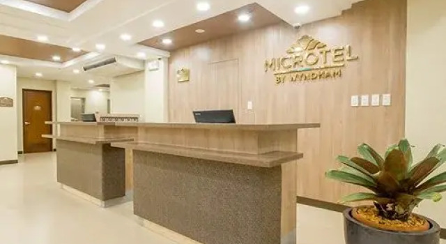 Microtel by Wyndham San Fernando, Pampanga, Забронировать Отель Сан-Фернандо 