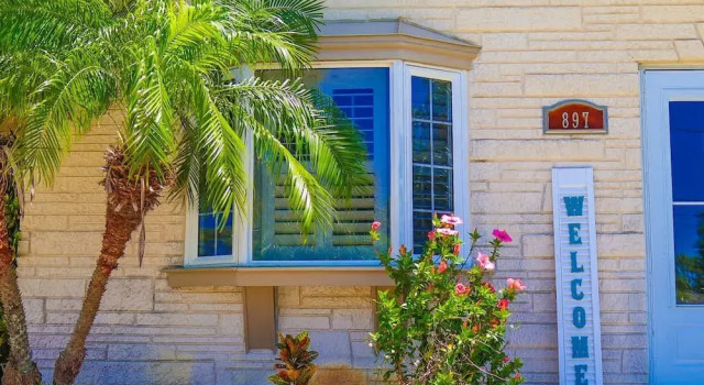 Four Bed Home With Pool Game Room Bar Near Beach, Rezerwuj Dom wakacyjny Largo Pinellas County