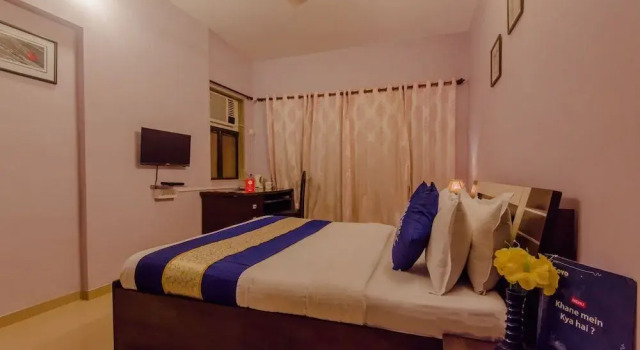 OYO 10053 Apartment Powai, Забронировать Апартаменты/квартира Отели штата Махараштры с бассейном, Бассейн