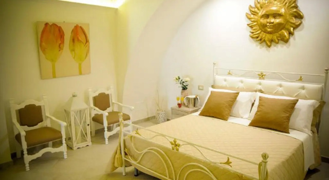 Anfiteatro Vlll, Book Hotel Hotels in Murgia with Parking, Parking