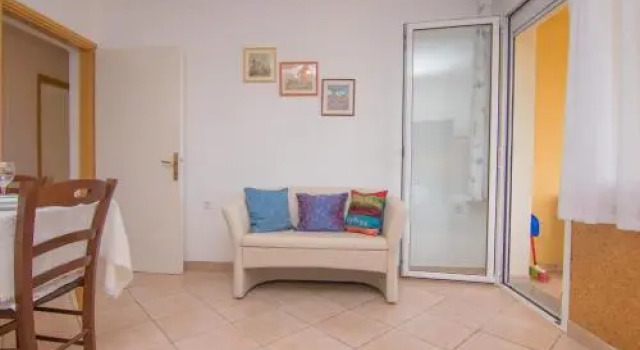 Apartments Dekanić Krk, Забронировать Апартаменты/квартира Апартаменты Крка, рядом с Krk Harbour, Апартаменты/квартира