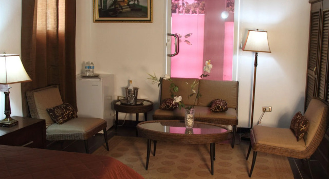 La Maison Hotel