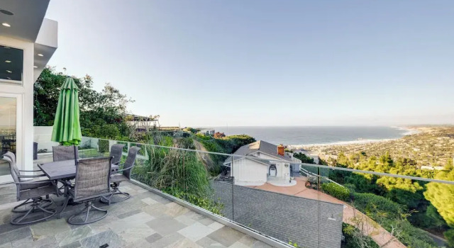 Коттедж Pool & Coastline Views: Luxe La Jolla Home