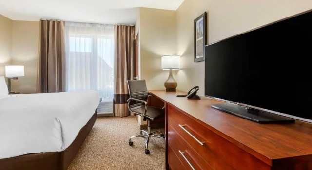 Люкс Comfort Inn & Suites