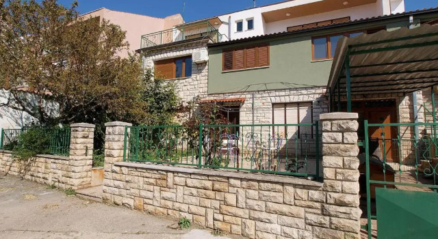 Apartments Mare, Забронировать Апартаменты/квартира Апартаменты Пула, рядом с Пляж в бухте Гортанова, Апартаменты/квартира