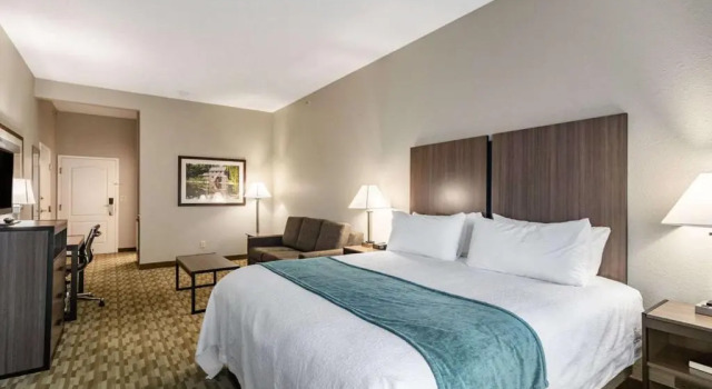 Номер Standard с видом на реку Riverview Inn & Suites, an Ascend Collection Hotel