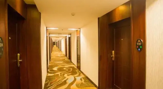 Jin Yuan Holiday Hotel, Boek Hotel Hotels in Guangdong met parkeren, Parkeren