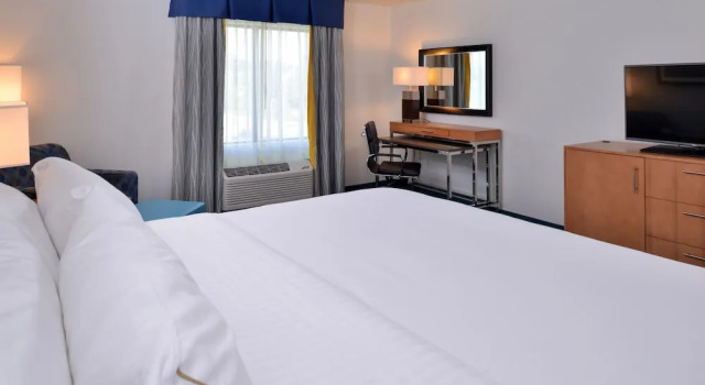 Двухместный номер Standard Holiday Inn Express and Suites West Ocean City by IHG