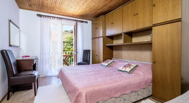 Stunning Home in Trsteno With Wifi and 2 Bedrooms