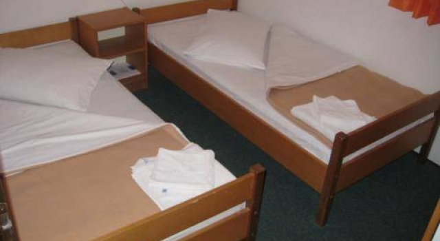 Jurjevac bungalows, Prenota Hotel Stari Grad 