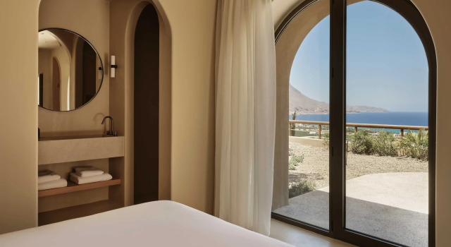 Люкс Superior с видом на горы Tella Thera, a Member of Design Hotels