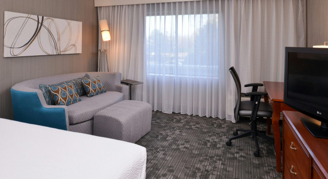 Courtyard by Marriott Charlotte Gastonia, Забронировать Отель Гастония Северная Каролина, рядом с CaroMont Regional Medical Center