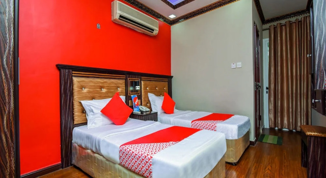 Blue Diamond Hotel