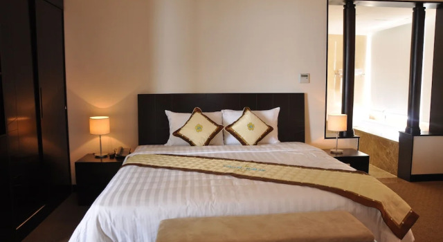 Люкс Premier Sai Gon Ban Me Hotel