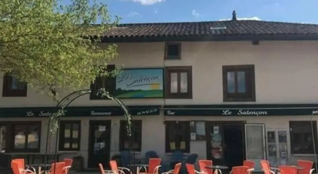 Le Salençon, Prenota Hotel Foissiat Alvernia