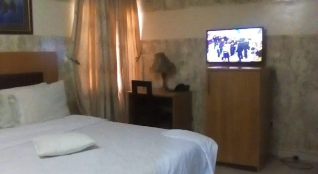 Jerry Cedarwood Guest House