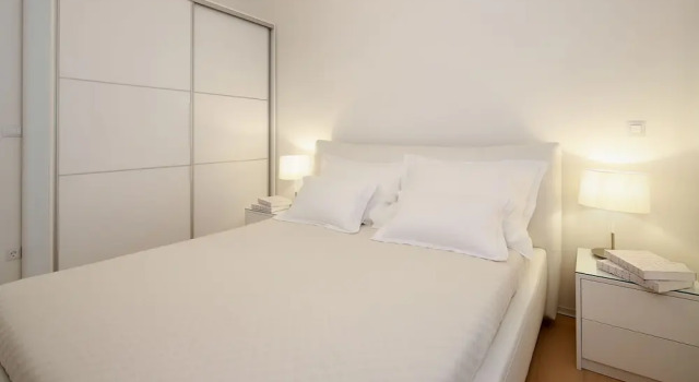 Апартаменты с балконом и с видом на море Modern apartment near the sea