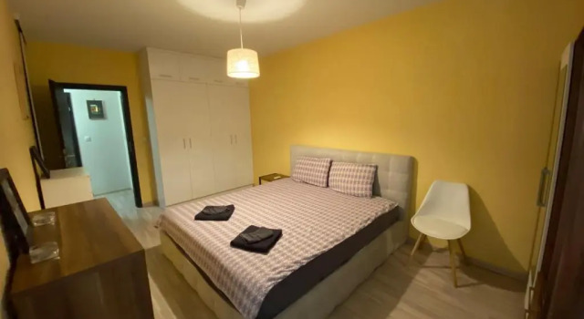 Апартаменты Modern & Central 1BR Apartment with lovely terrace