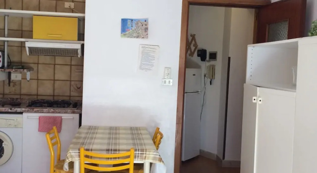 Студия с балконом Apartaments Cavour 4