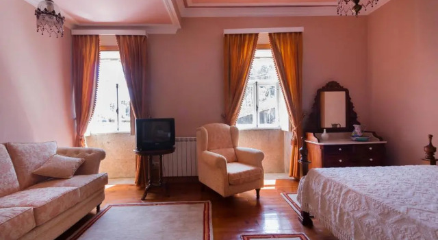 Quinta Sao Francisco Rural Resort - Regina Hotel Group, Забронировать Курортный отель Отели Оутейро с парковкой, Парковка