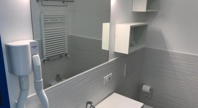 Полулюкс Hotel Paris Resort