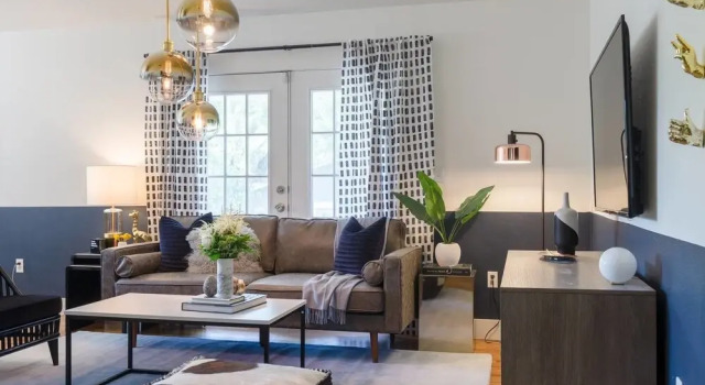 Domio Germantown Massive 8BR Comprised of 2 4BR Suites, Забронировать Отель Отели Остина с парковкой, рядом с Rosewood Park, Парковка