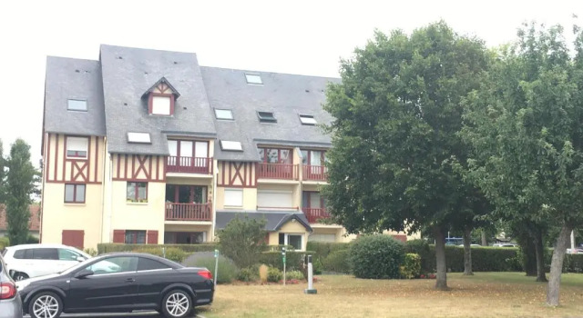 Апартаменты Cabourg, T2 parfait pour vous ! Proche plage et centre-ville, 2 à 4 pers.
