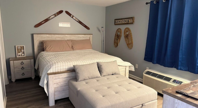 Condominium Suites at Lake Winnipesaukee, Varaa Huoneisto Hotellit New England uima-altaalla, Uima-allas