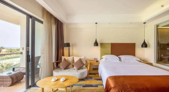 Четырёхместный номер Standard с видом на горы Days Hotel Suites by Wyndham Yangjiang