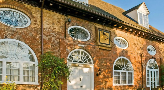 Macdonald Alveston Manor Hotel & Spa, Забронировать Курортный отель Отели Стратфорд-апон-Эйвон 4 звезды, рядом с Bancroft Gardens, 4*
