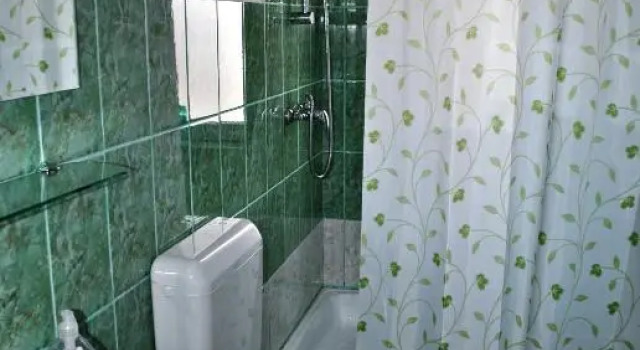 Трёхместный номер Standard с балконом и с красивым видом из окна Pensiunea Faur