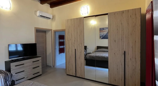 Апартаменты Comfort IN CENTRO Rooms and Apartments