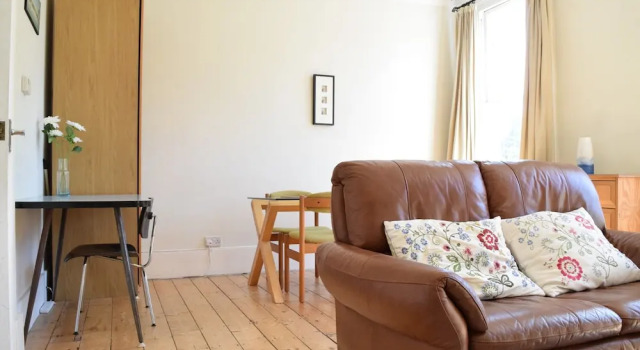 Spacious 1 Bedroom By Finsbury Park, Varaa Huoneisto Asunnot kohteessa Merseyside, Huoneisto
