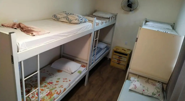 Кровать в общем номере (женский номер) Hostel BH